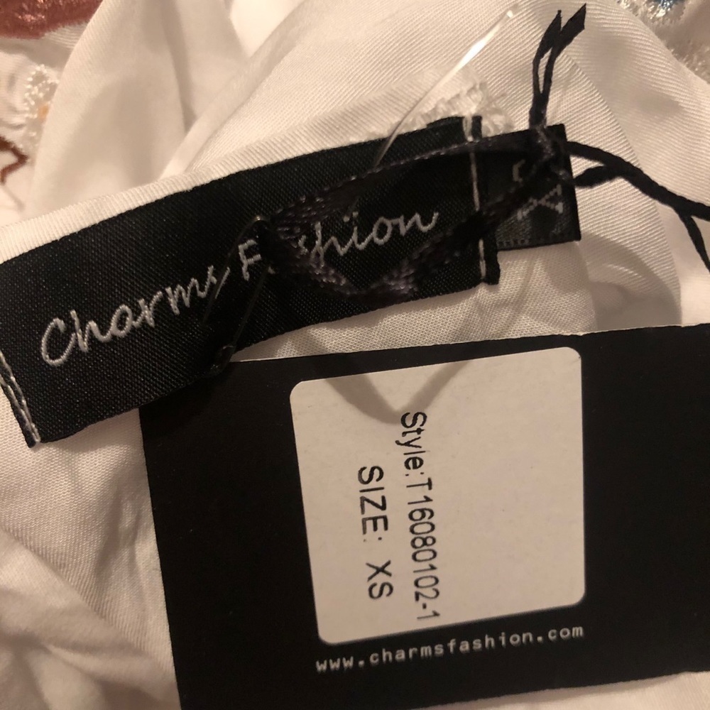 NWT Charms fashion embroidered tie front crop top - Picture 4 of 4
